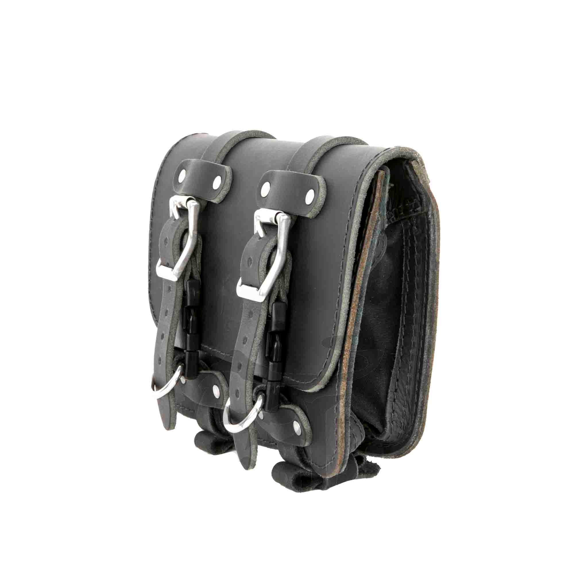 Upgrade your Harley-Davidson® Dyna with the DBB03WC Dyna Expandable Battery Bag. Hand crafted in USA with premium water buffalo leather, waxed canvas and stainless steel hardware. Durable and stylish, it's the perfect fit for your motorcycle.